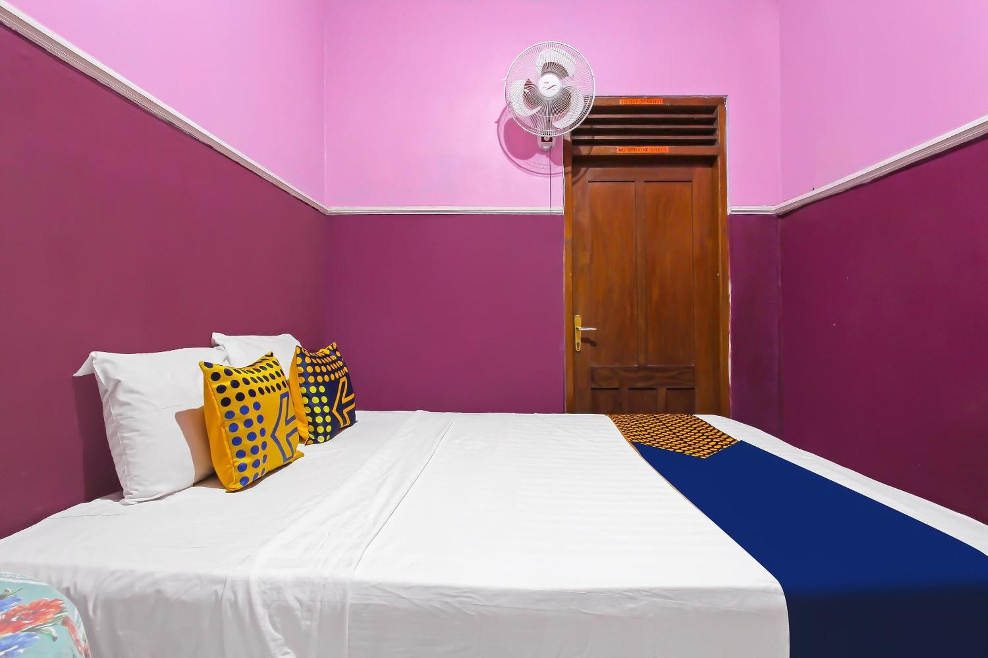 Spot On 91911 Rejeki Homestay Syariah Malioboro ジョグジャカルタ エクステリア 写真