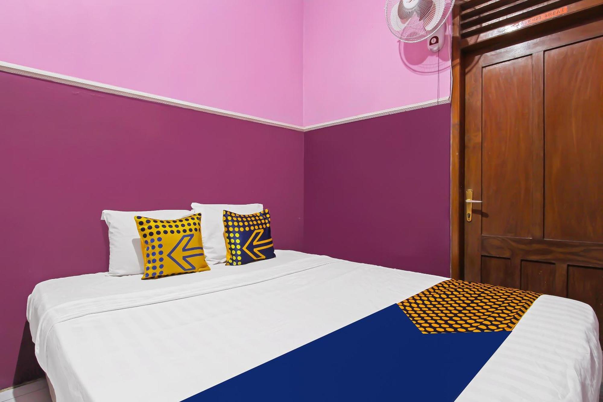 Spot On 91911 Rejeki Homestay Syariah Malioboro ジョグジャカルタ エクステリア 写真