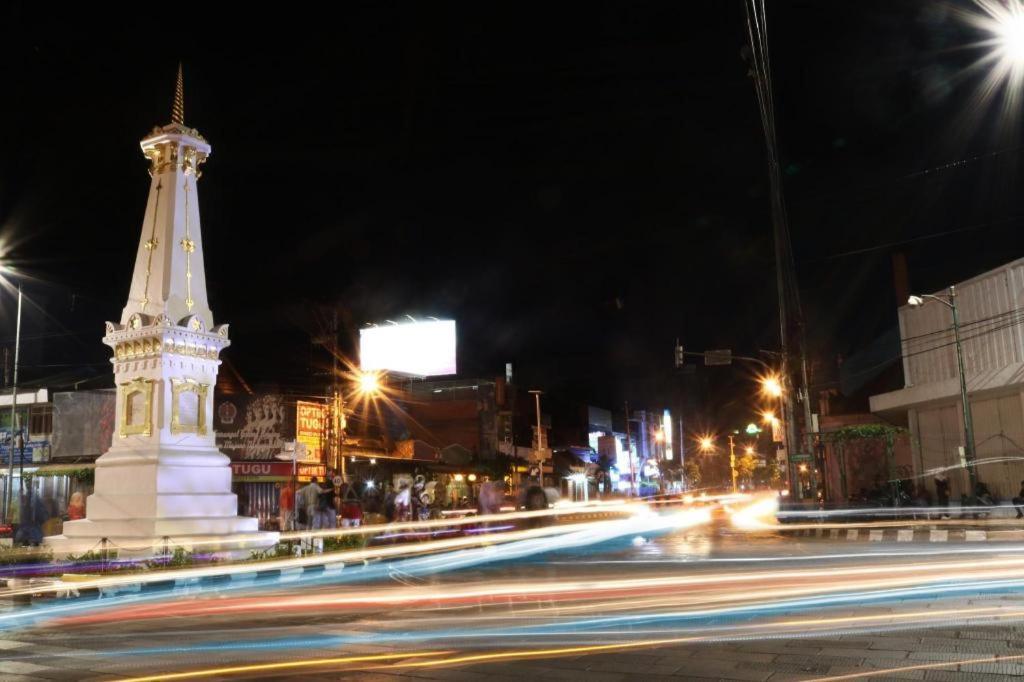 Spot On 91911 Rejeki Homestay Syariah Malioboro ジョグジャカルタ エクステリア 写真